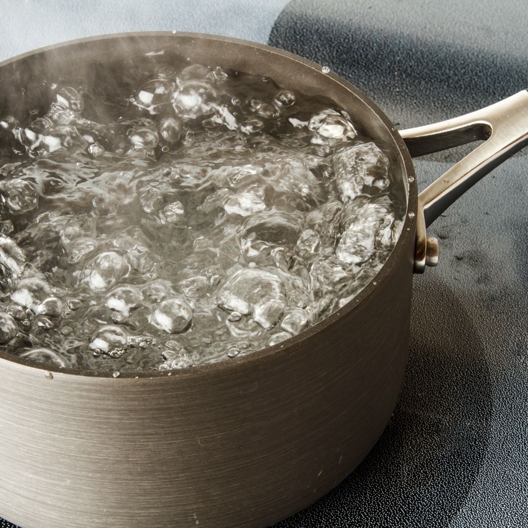 photo of a pot of boiling water